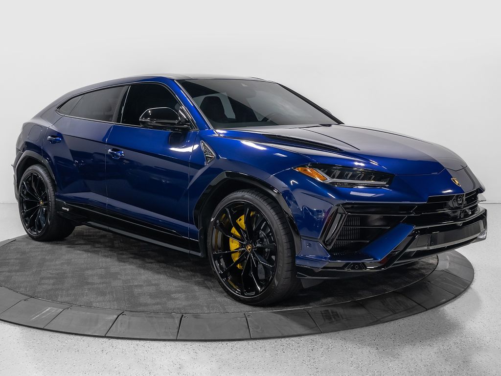 2023 Lamborghini Urus S