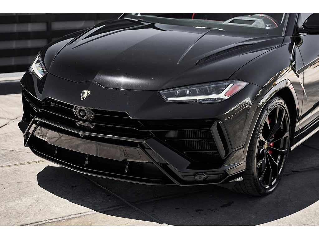 2023 Lamborghini Urus S