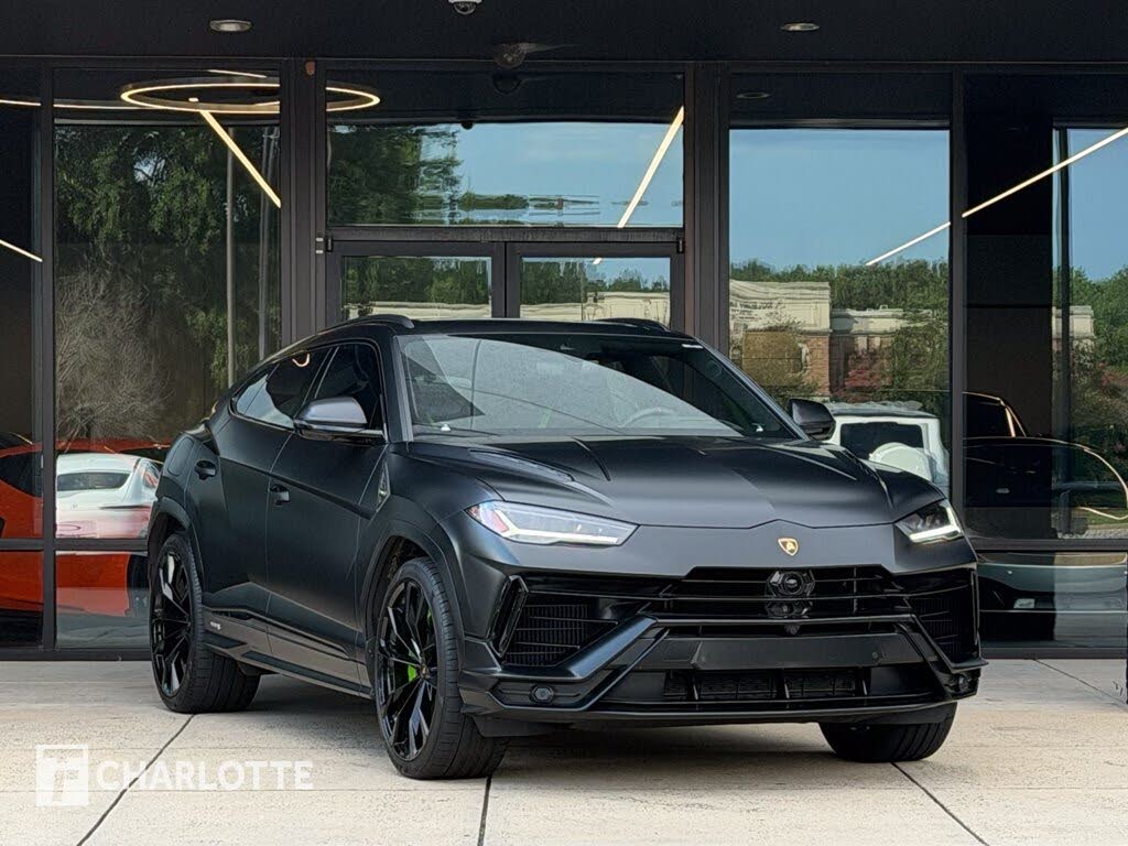 2023 Lamborghini Urus S