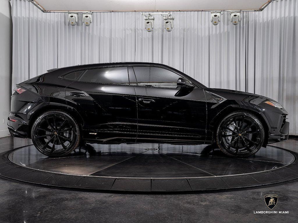 2024 Lamborghini Urus S