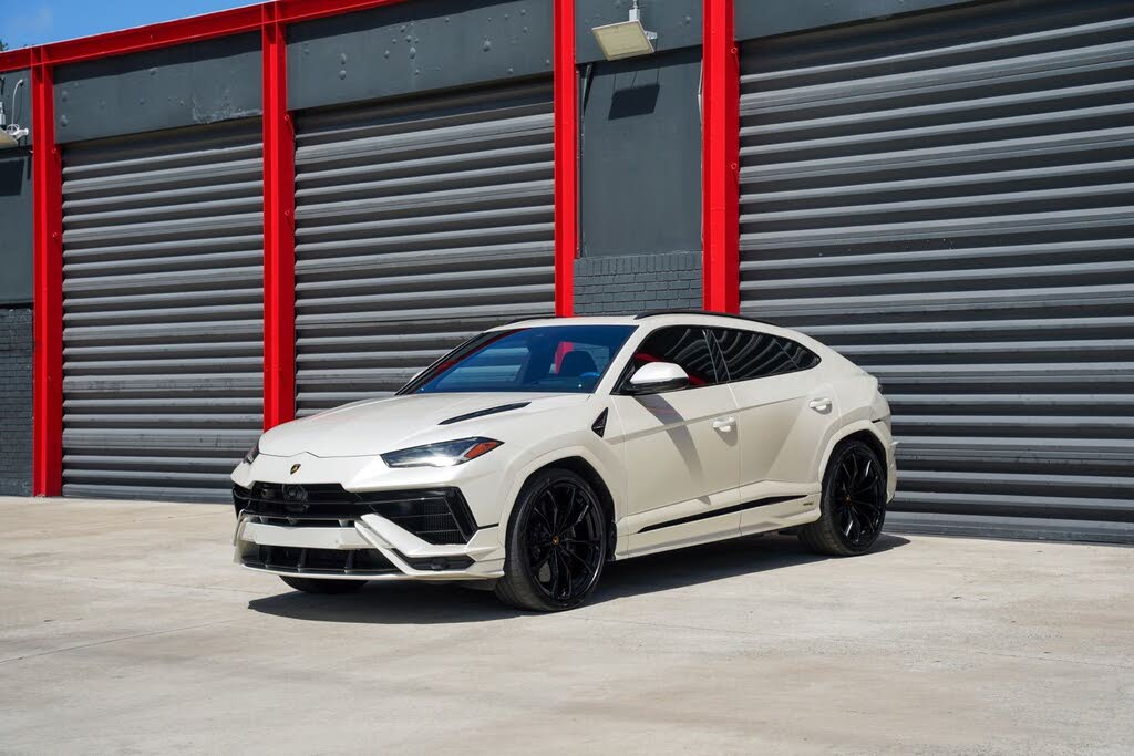 2024 Lamborghini Urus S