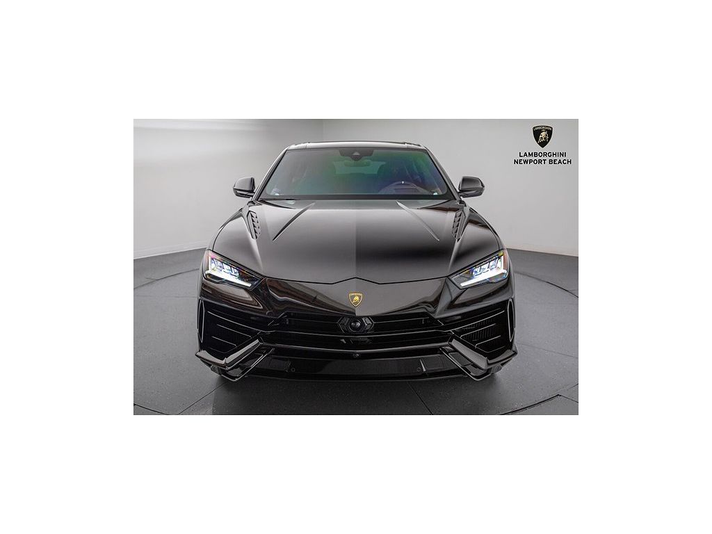 2023 Lamborghini Urus S