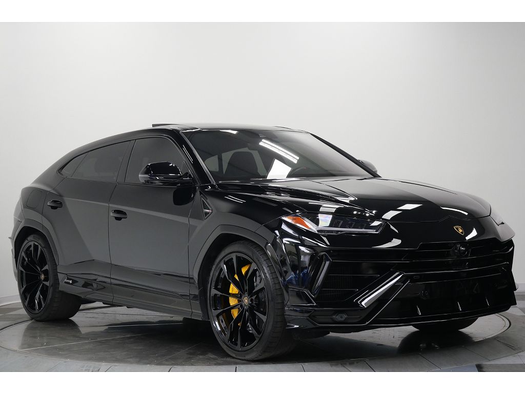 2023 Lamborghini Urus S