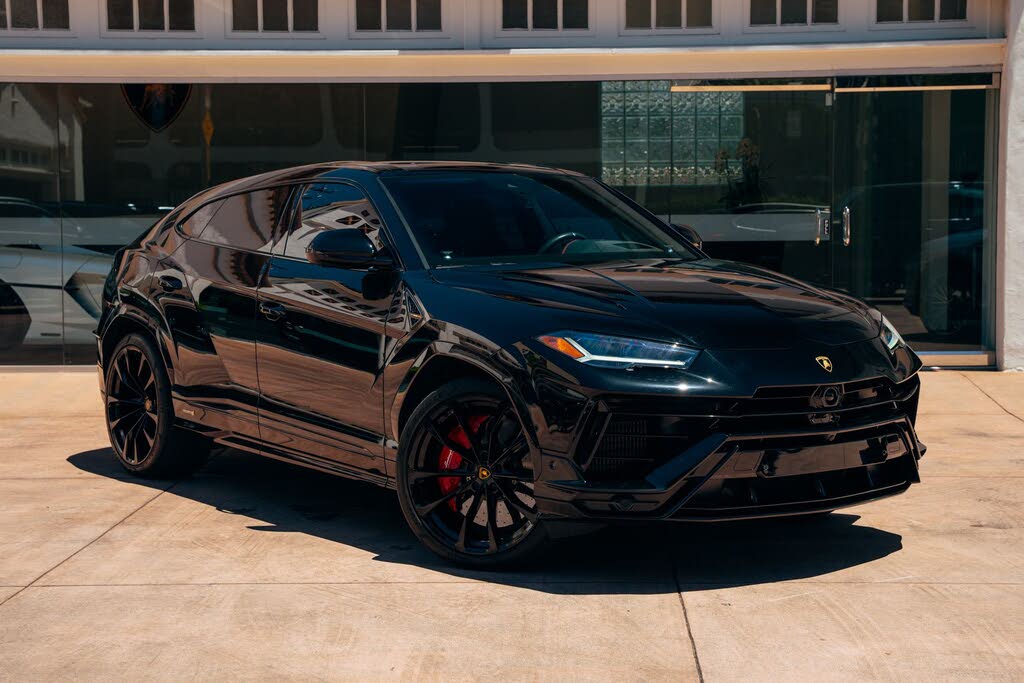 2024 Lamborghini Urus S