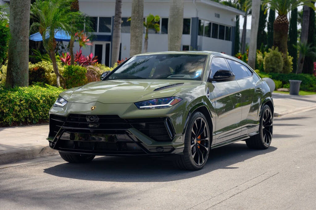 2024 Lamborghini Urus S