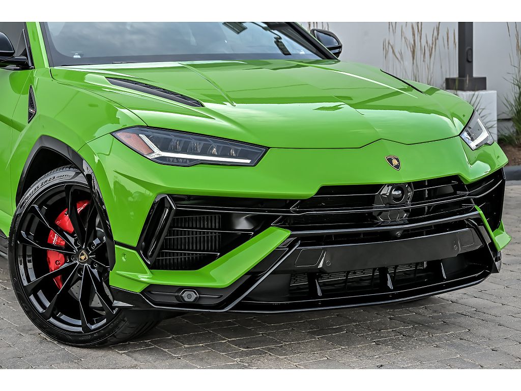 2024 Lamborghini Urus S