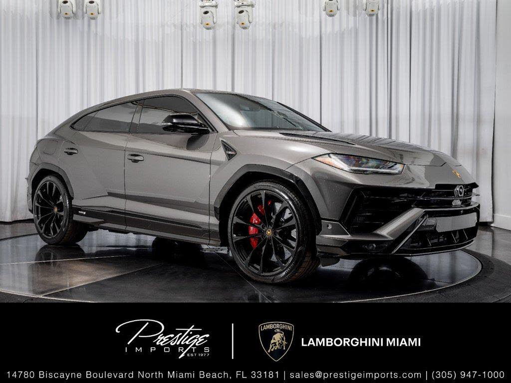 2023 Lamborghini Urus S