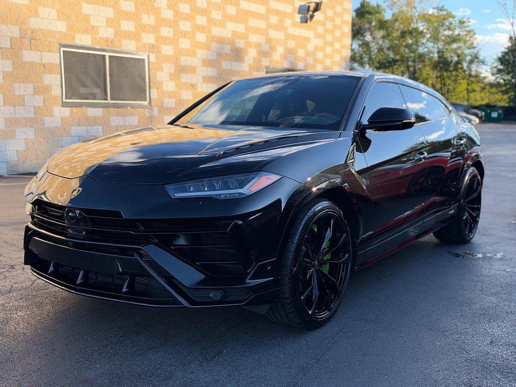 2024 Lamborghini Urus S