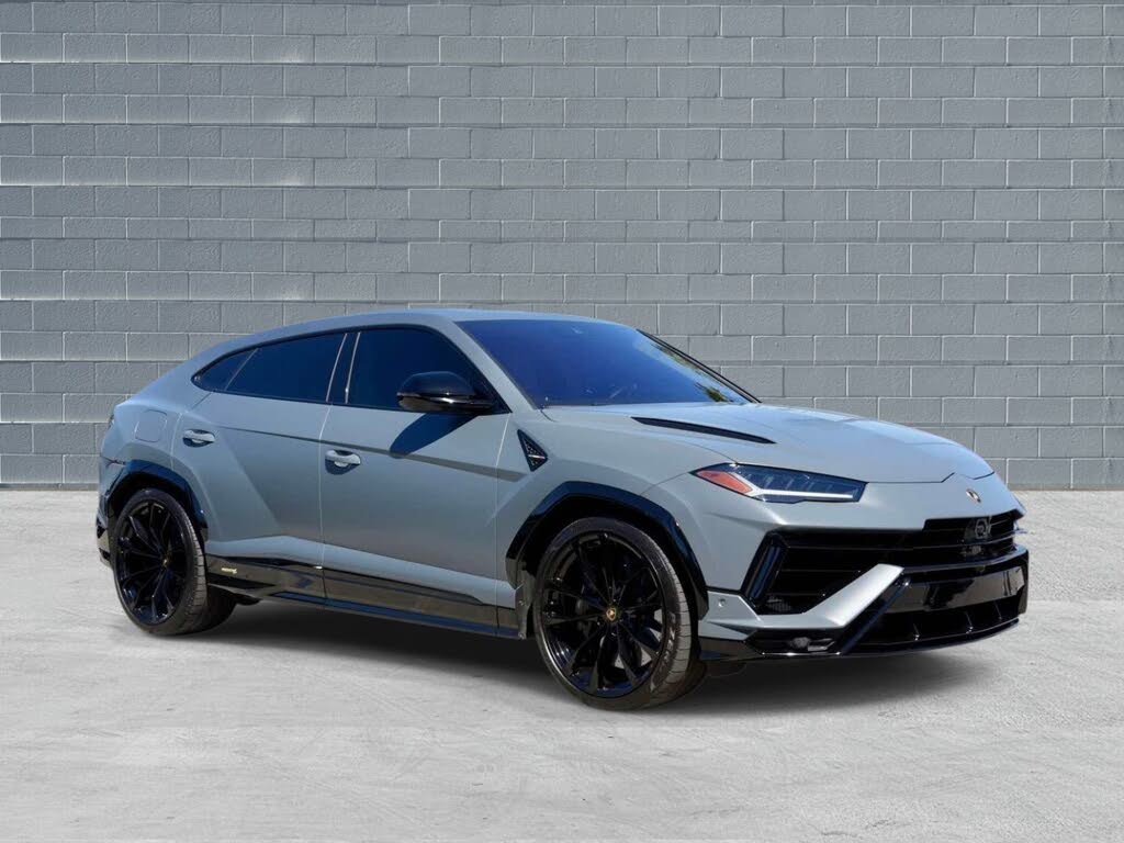 2023 Lamborghini Urus S
