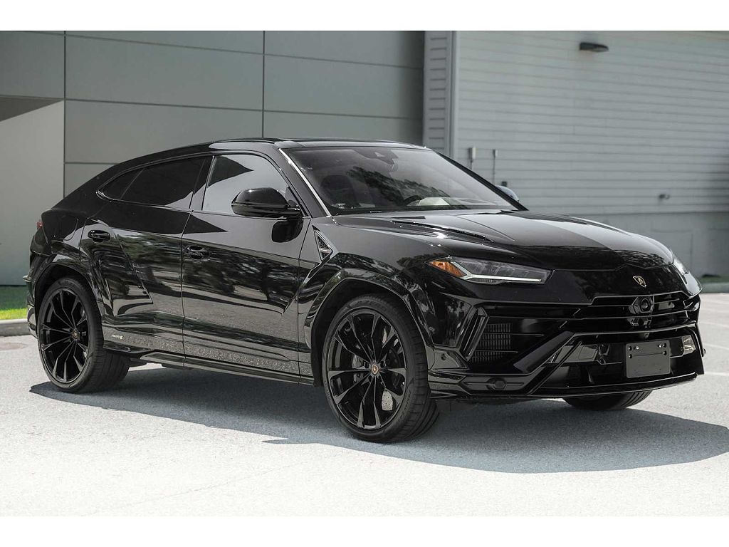 2024 Lamborghini Urus S