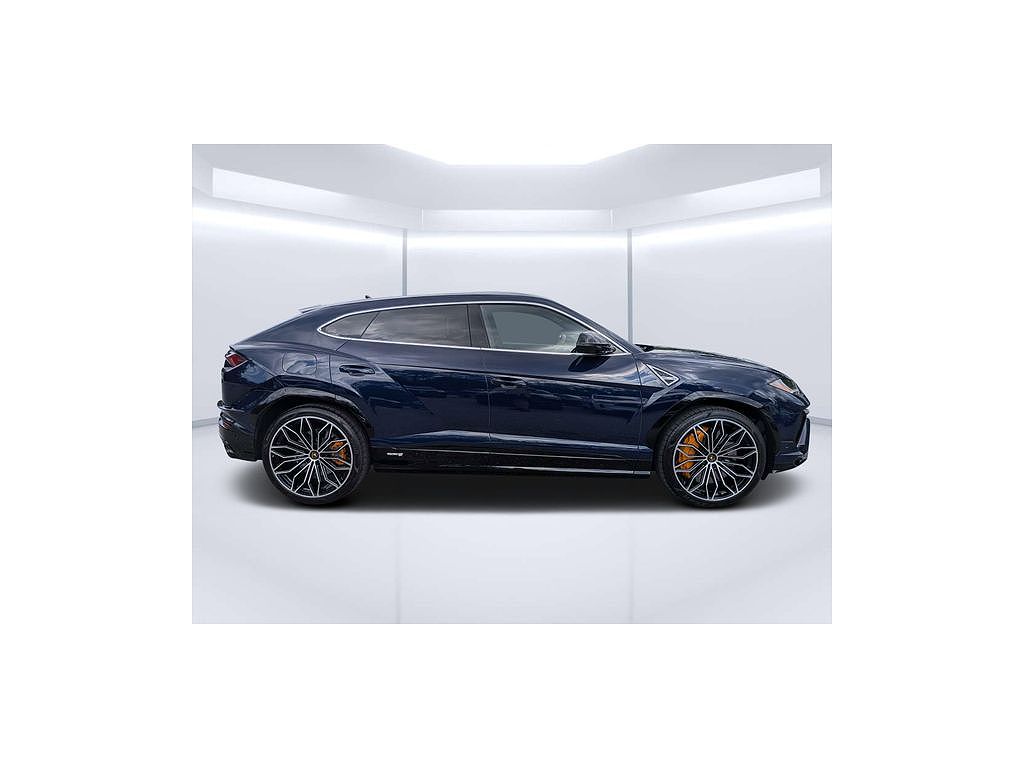 2024 Lamborghini Urus S