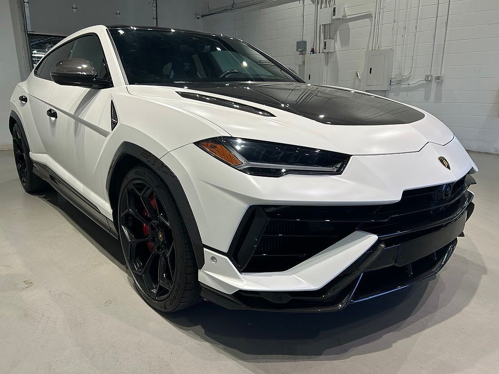 2024 Lamborghini Urus Performante