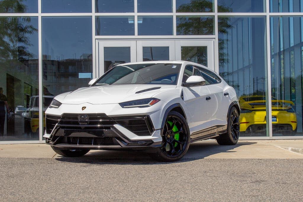 2024 Lamborghini Urus Performante