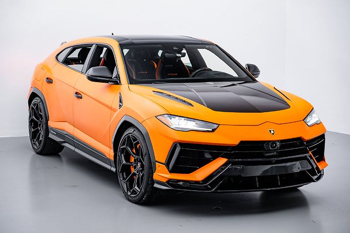 2023 Lamborghini Urus Performante