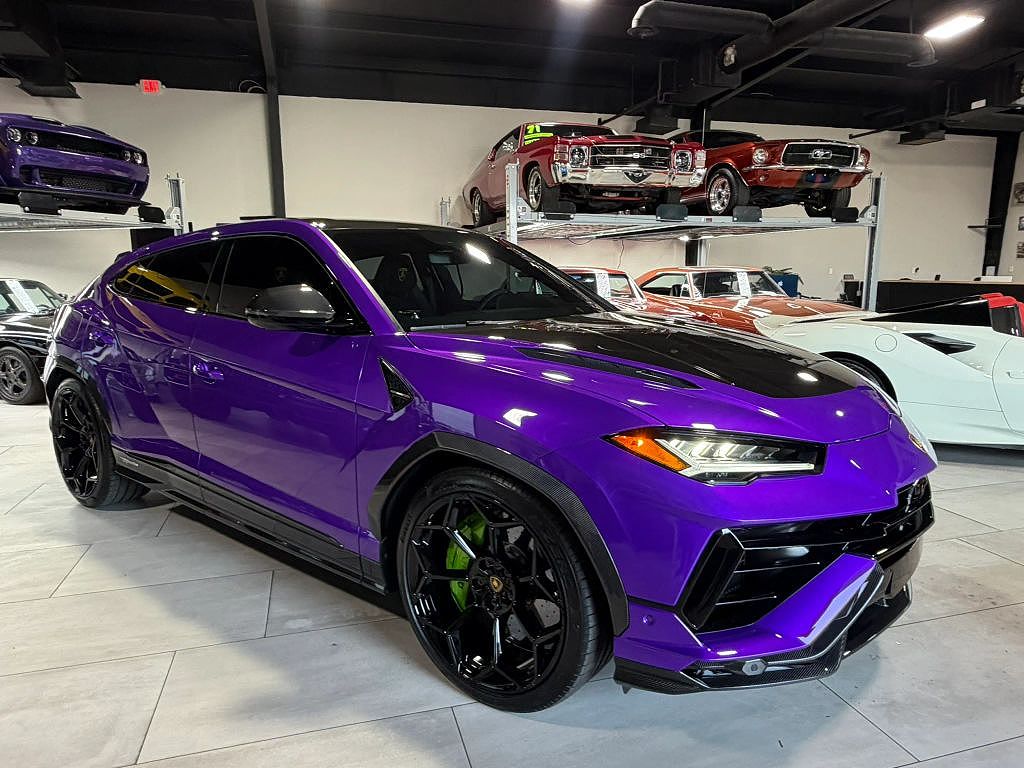 2024 Lamborghini Urus Performante