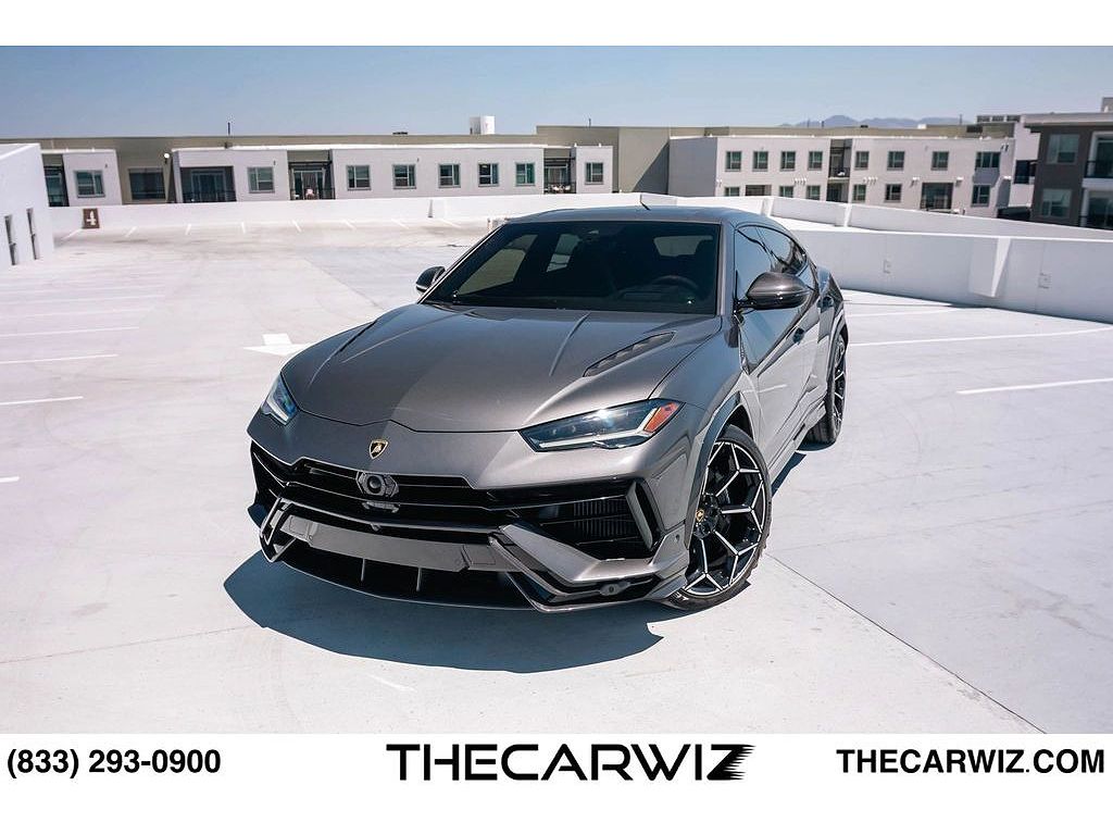 2023 Lamborghini Urus Performante