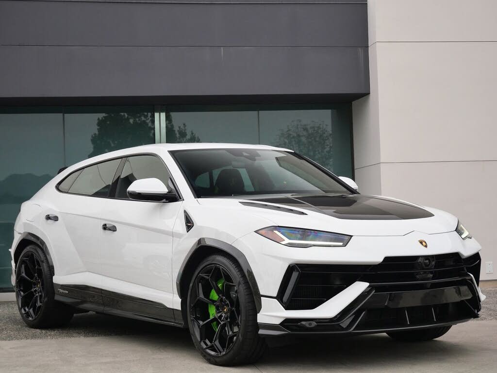 2024 Lamborghini Urus Performante