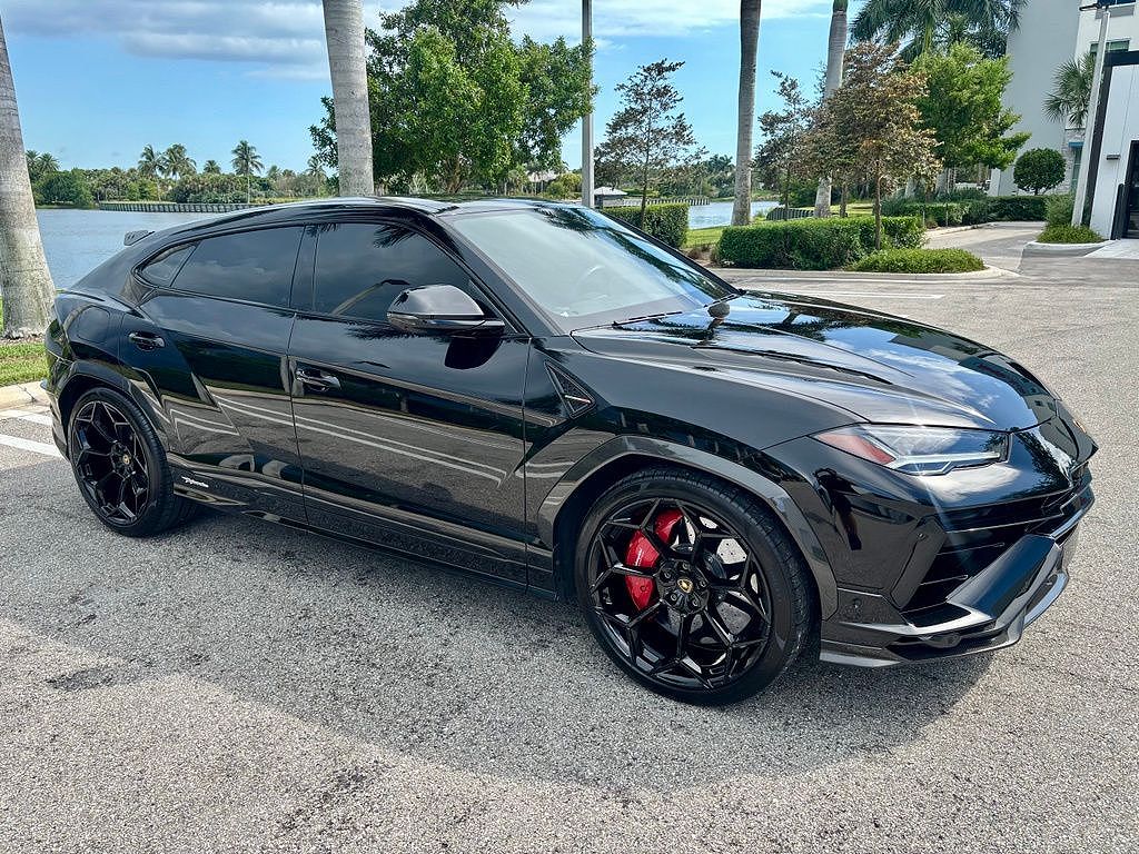 2024 Lamborghini Urus Performante