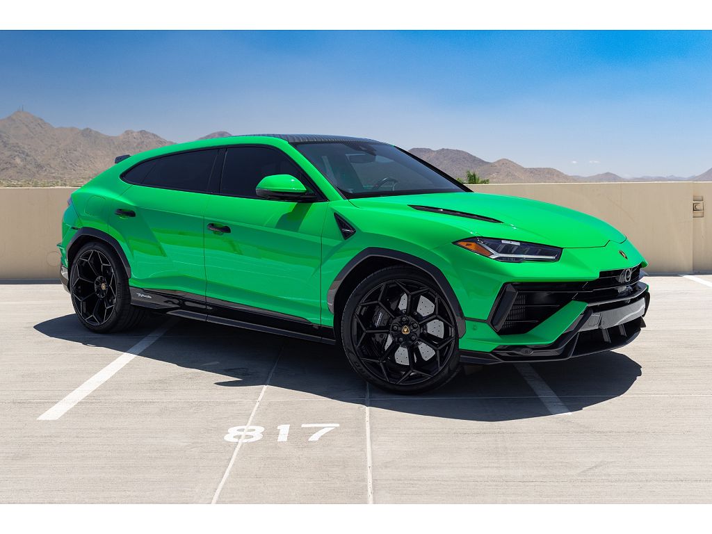 2023 Lamborghini Urus Performante