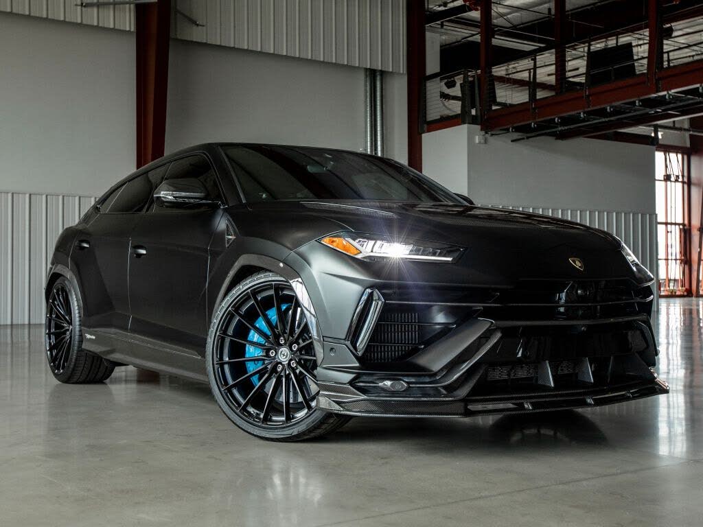2023 Lamborghini Urus Performante