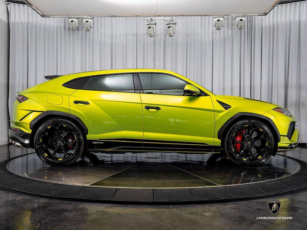 2023 Lamborghini Urus Performante