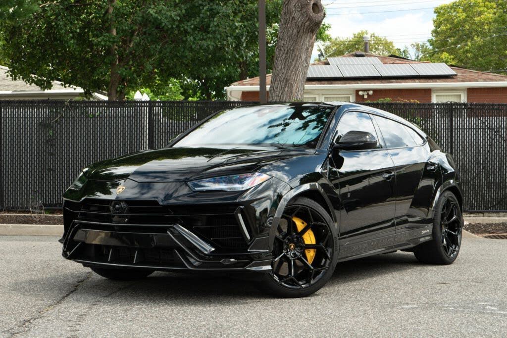 2024 Lamborghini Urus Performante