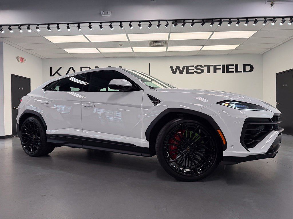 2026 Lamborghini Urus SE