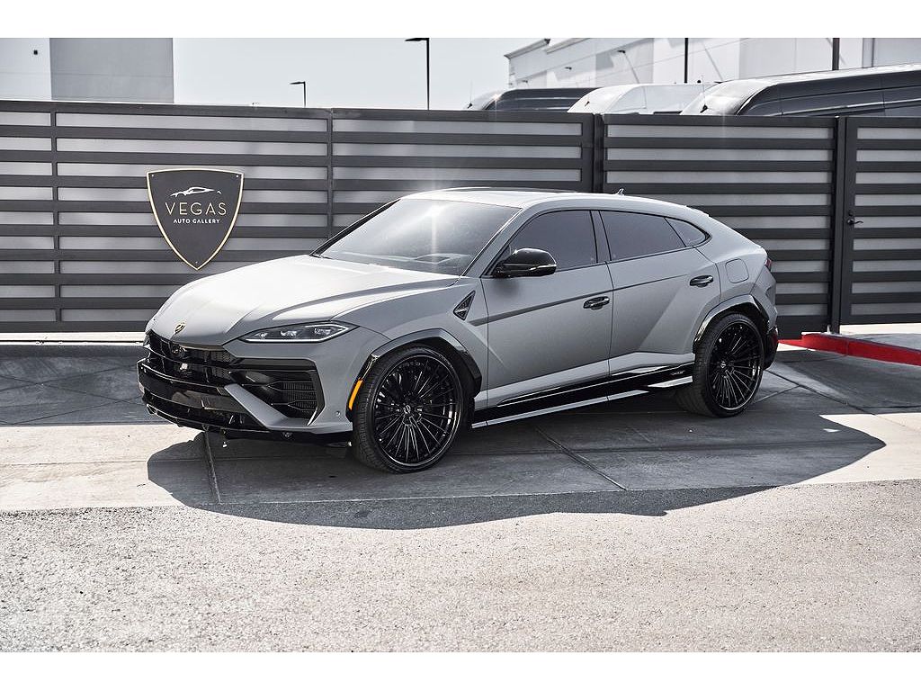 2025 Lamborghini Urus SE