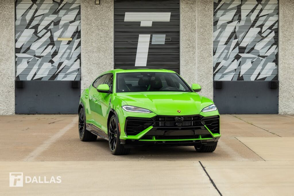 2025 Lamborghini Urus SE