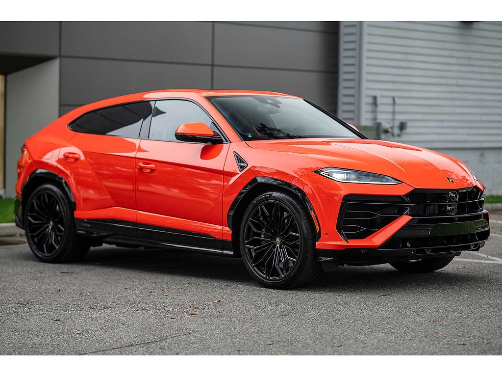 2025 Lamborghini Urus SE