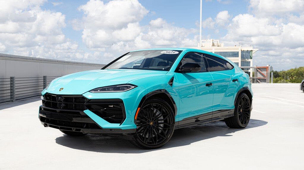 2025 Lamborghini Urus SE