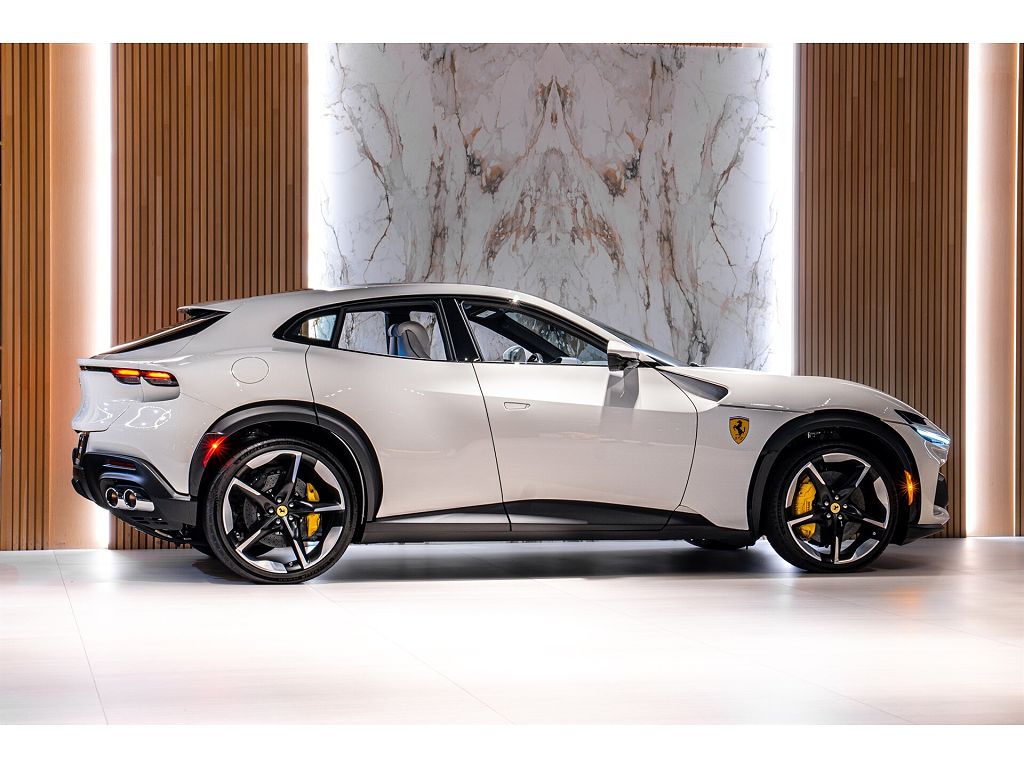 2026 Ferrari Purosangue